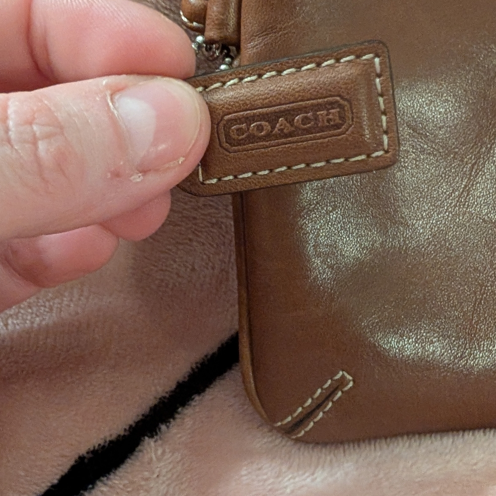 Coach Tan Leather Wristlet Vintage EUC - Picture 10 of 13